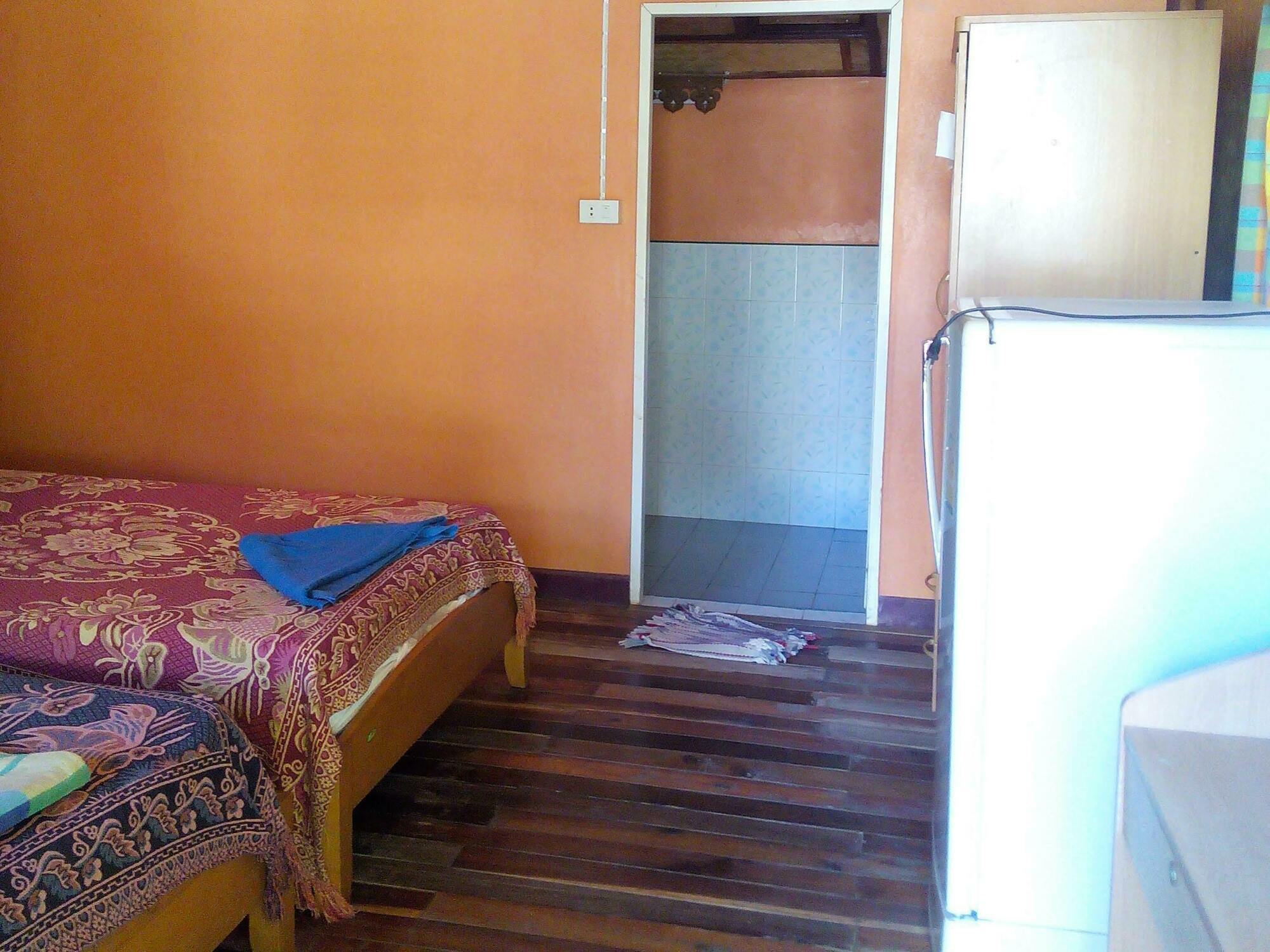 Chill Chill Long Beach Hostel Ko Lanta Buitenkant foto